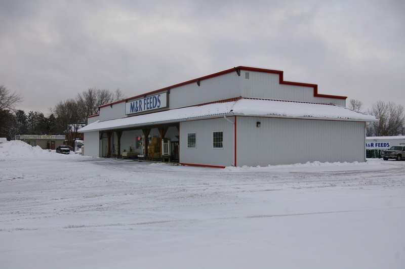 Pembroke Location M & R Feeds and Farm Supplies