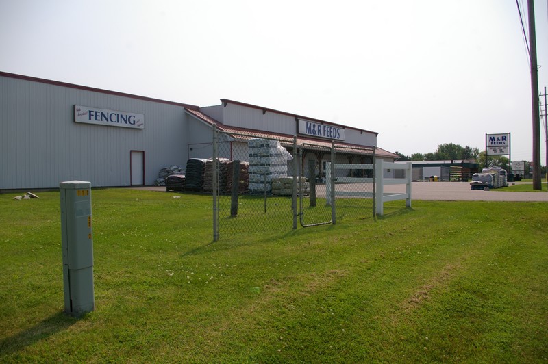 Pembroke Location M & R Feeds and Farm Supplies